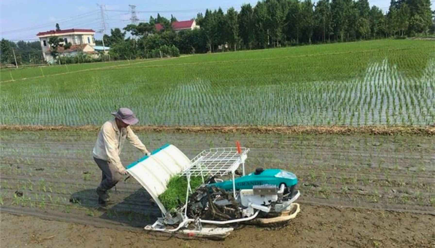 Agromate About (2)